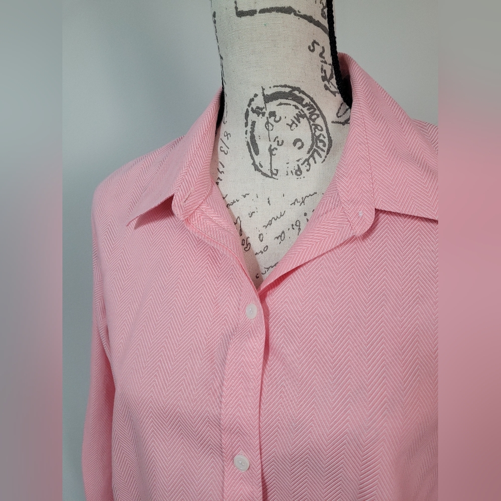 Liz Claiborne pink herringbone pattern, no iron Oxford shirt in size 10 - Picture 3 of 12